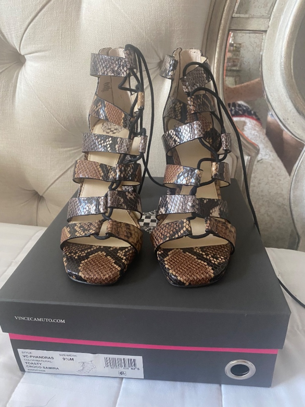 VINCE CAMUTO ANIMAL PRINT GLADIATOR HEELS NEW 9.5 - Picture 7 of 7